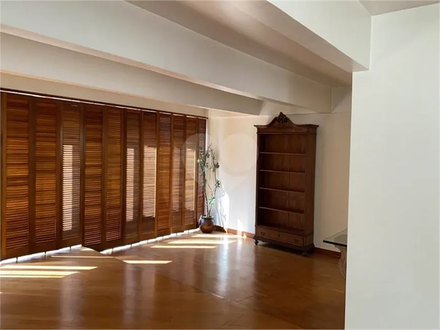 Foto 1 de Apartamento com 4 Quartos à venda, 337m² em Higienópolis, São Paulo