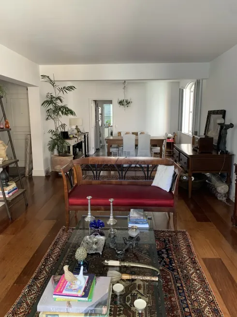 Foto 1 de Apartamento com 2 Quartos à venda, 160m² em Itaim Bibi, São Paulo