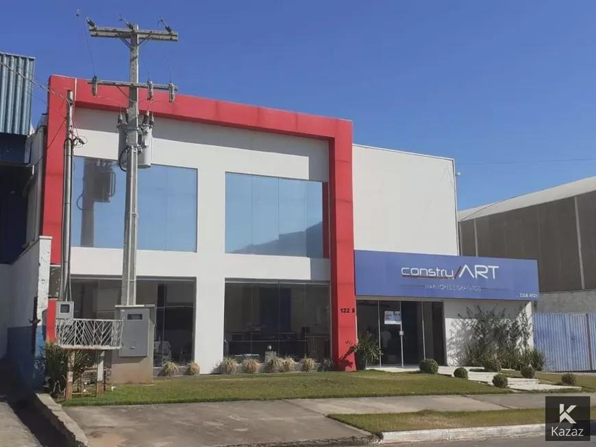 Foto 1 de Galpão/Depósito/Armazém à venda, 650m² em Centro, Nova Mutum