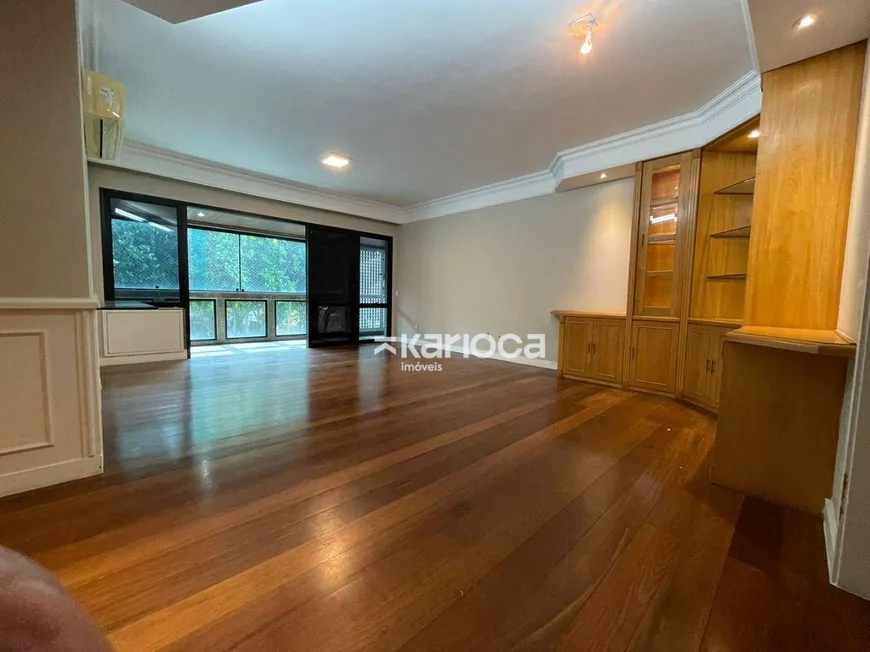 Foto 1 de Apartamento com 4 Quartos à venda, 203m² em Barra da Tijuca, Rio de Janeiro