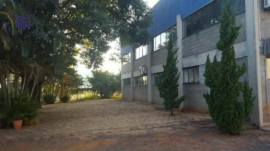 Foto 1 de Galpão/Depósito/Armazém à venda, 2000m² em Área Industrial, Porto Feliz