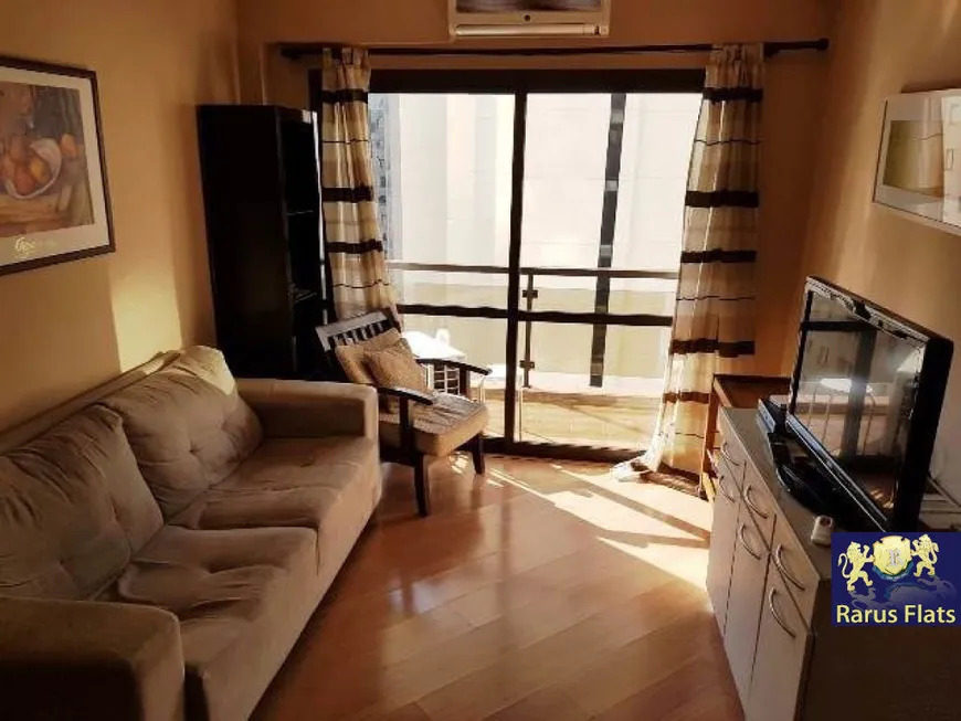 Foto 1 de Flat com 3 Quartos para alugar, 90m² em Itaim Bibi, São Paulo
