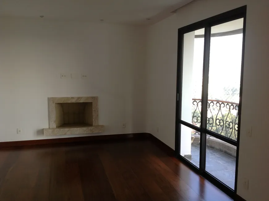 Foto 1 de Apartamento com 4 Quartos para alugar, 329m² em Santo Amaro, São Paulo