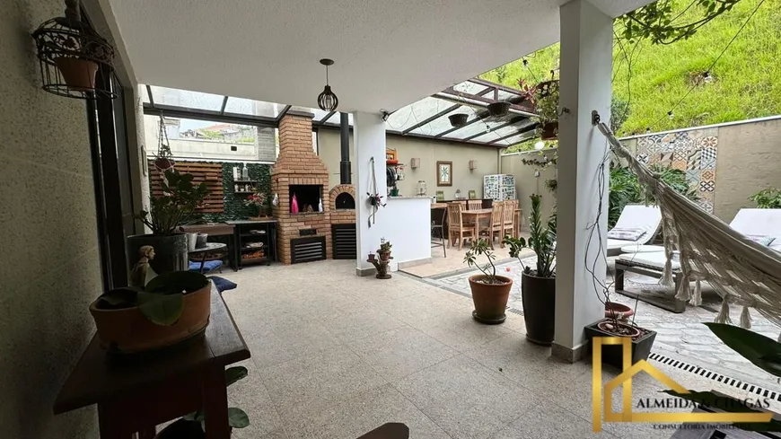Foto 1 de Casa com 3 Quartos à venda, 230m² em Tamboré, Santana de Parnaíba
