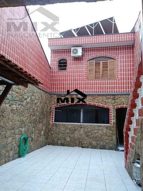 Foto 1 de Casa de Condomínio com 3 Quartos à venda, 264m² em Taboão, São Bernardo do Campo