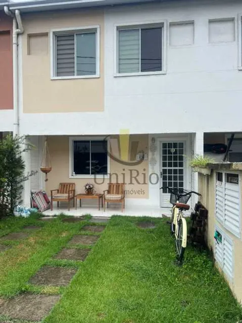 Foto 1 de Casa de Condomínio com 3 Quartos à venda, 88m² em Vargem Pequena, Rio de Janeiro