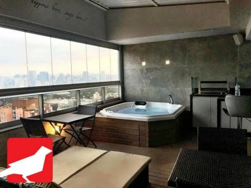 Foto 1 de Cobertura com 2 Quartos à venda, 142m² em Vila Olímpia, São Paulo