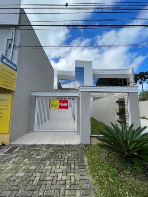 Foto 1 de Sobrado com 3 Quartos à venda, 292m² em Centro, São José dos Pinhais