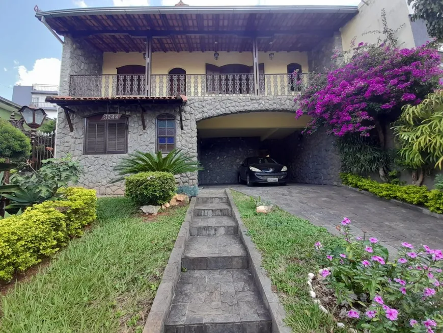 Foto 1 de Casa com 5 Quartos à venda, 215m² em Eldorado, Contagem