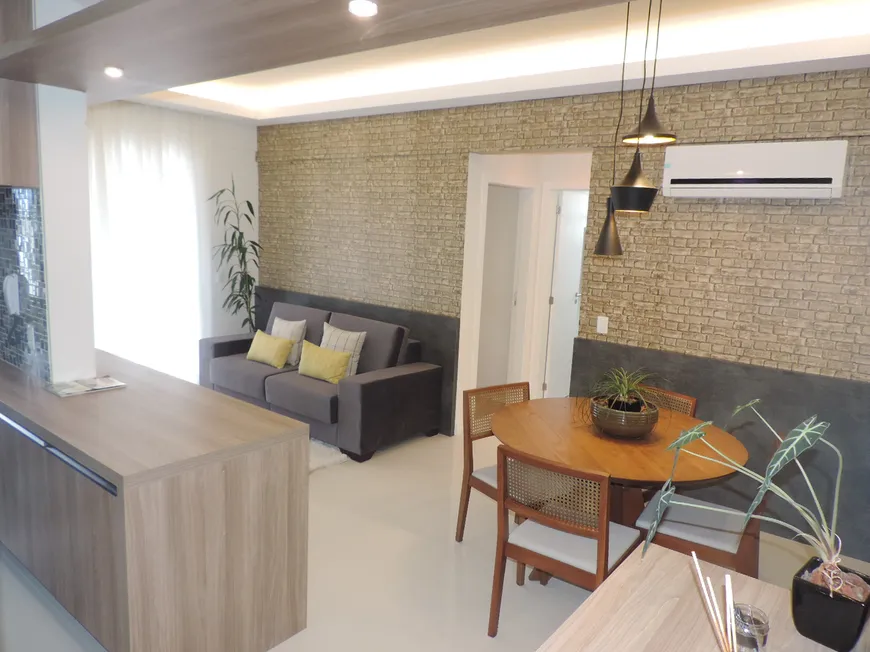 Foto 1 de Apartamento com 2 Quartos à venda, 72m² em Trindade, Florianópolis