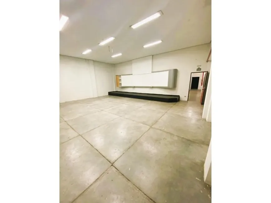 Foto 1 de Prédio Comercial para alugar, 1260m² em Martins, Uberlândia