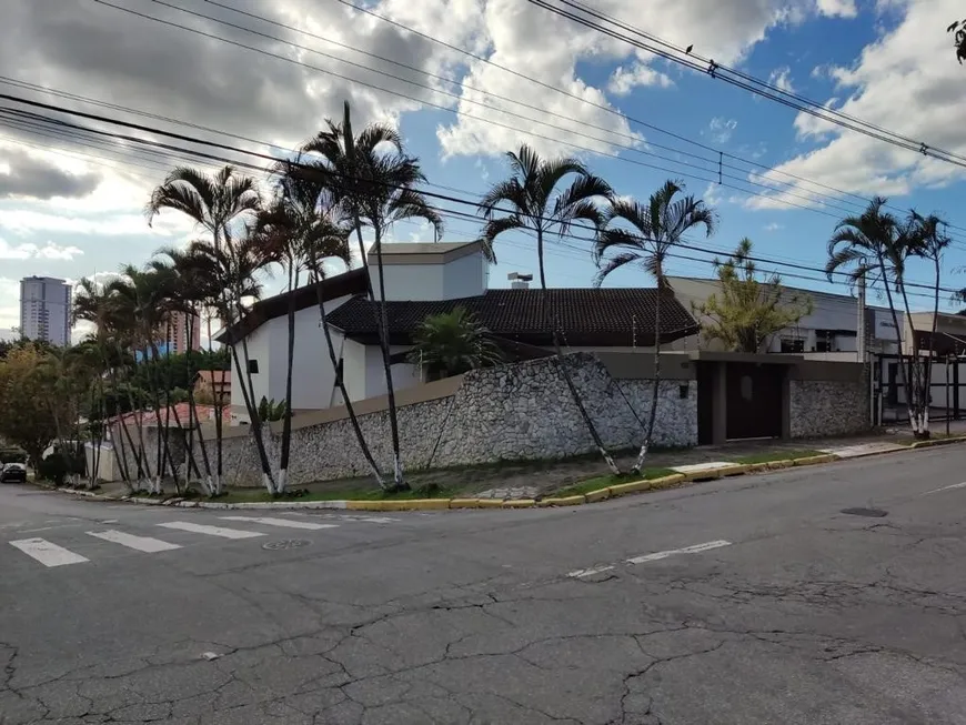 Foto 1 de Casa com 6 Quartos para venda ou aluguel, 490m² em Jardim das Nações, Taubaté