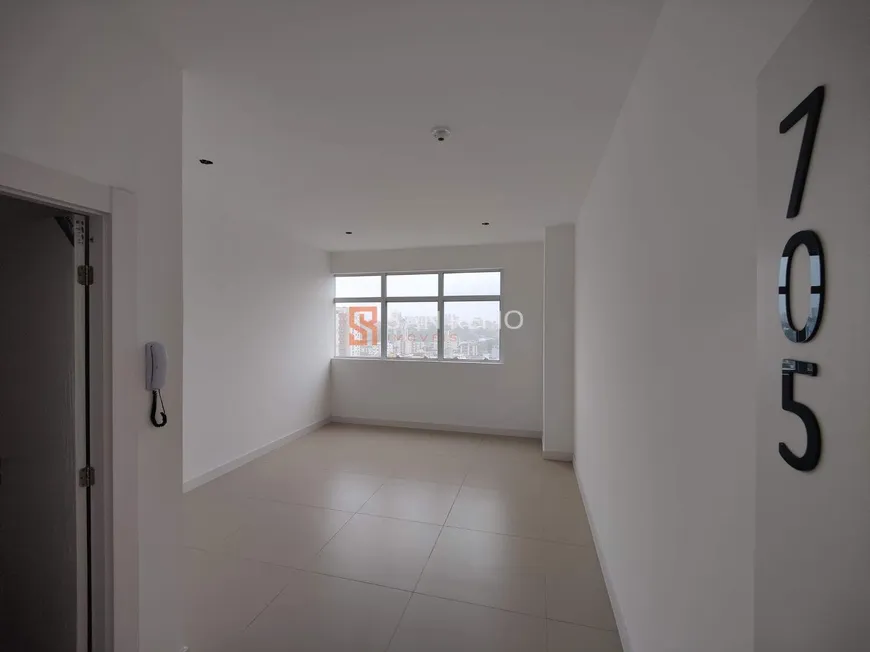 Foto 1 de Sala Comercial para alugar, 24m² em Estreito, Florianópolis