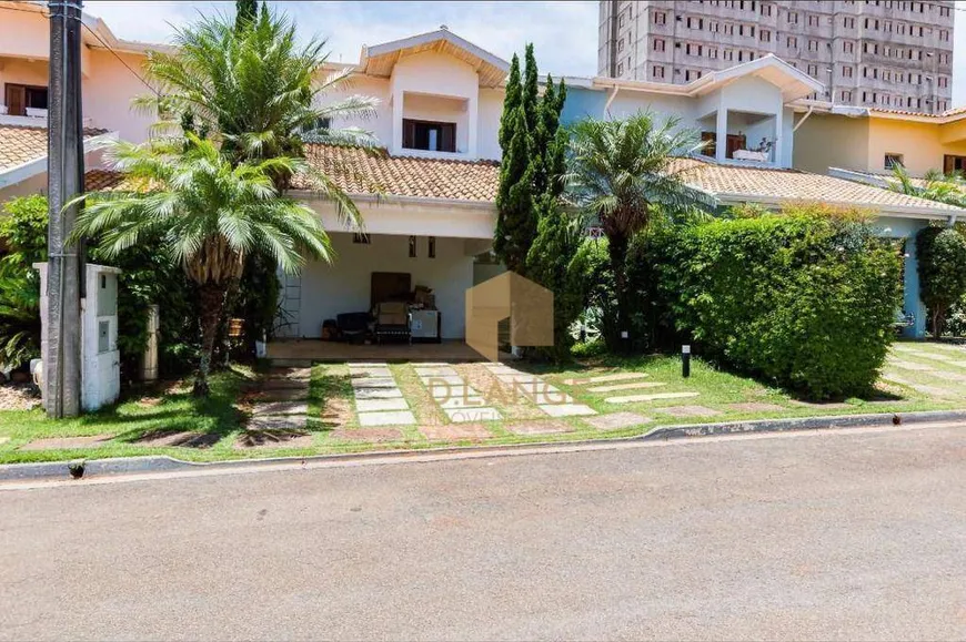 Foto 1 de Casa de Condomínio com 3 Quartos à venda, 210m² em Parque das Flores, Campinas