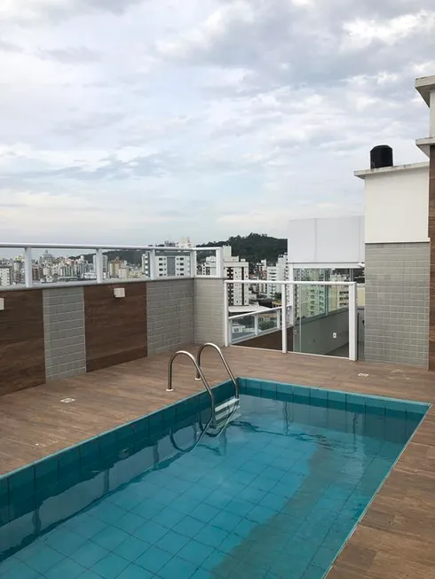 Foto 1 de Apartamento com 3 Quartos à venda, 220m² em Centro, Criciúma