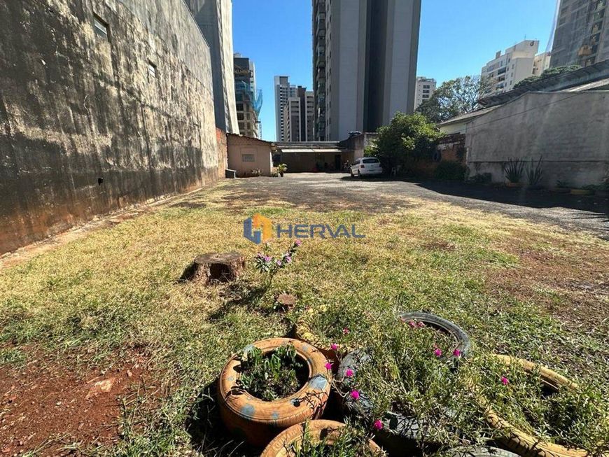 Terreno no Zona 03 em Maringa / PR, 560m² à Venda por R$ 1.700.000,00 