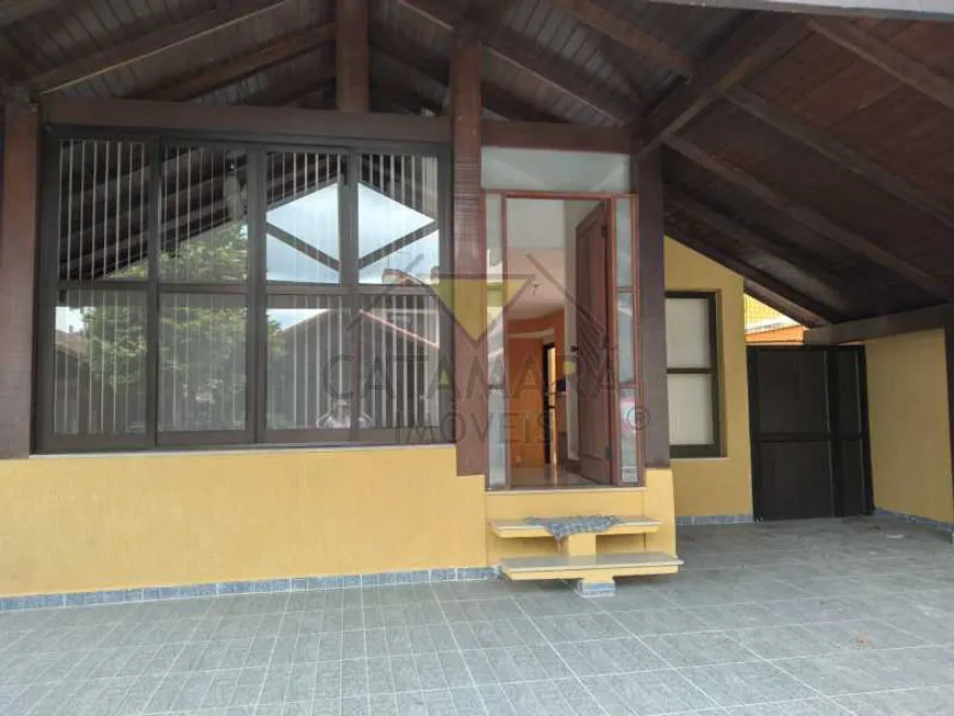 Foto 1 de Casa de Condomínio com 3 Quartos à venda, 215m² em Chácara Jafet, Mogi das Cruzes