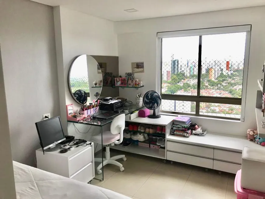 Foto 1 de Apartamento com 4 Quartos à venda, 184m² em Poço, Recife