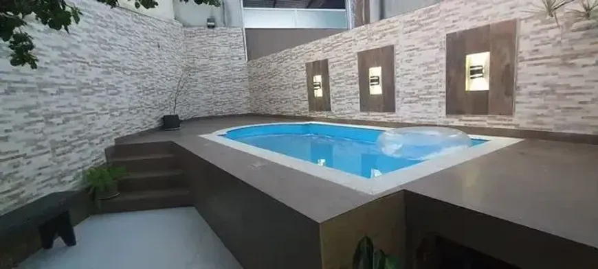 Foto 1 de Casa com 5 Quartos à venda, 60m² em Alípio de Melo, Belo Horizonte