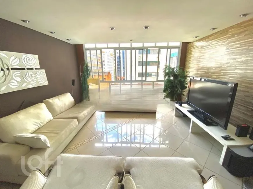 Foto 1 de Apartamento com 3 Quartos à venda, 160m² em Cerqueira César, São Paulo