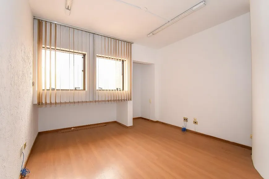 Foto 1 de Sala Comercial para alugar, 40m² em Centro, Curitiba