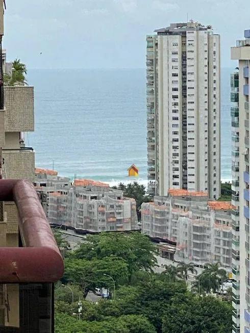 Foto 1 de Apartamento com 2 Quartos à venda, 65m² em Barra da Tijuca, Rio de Janeiro