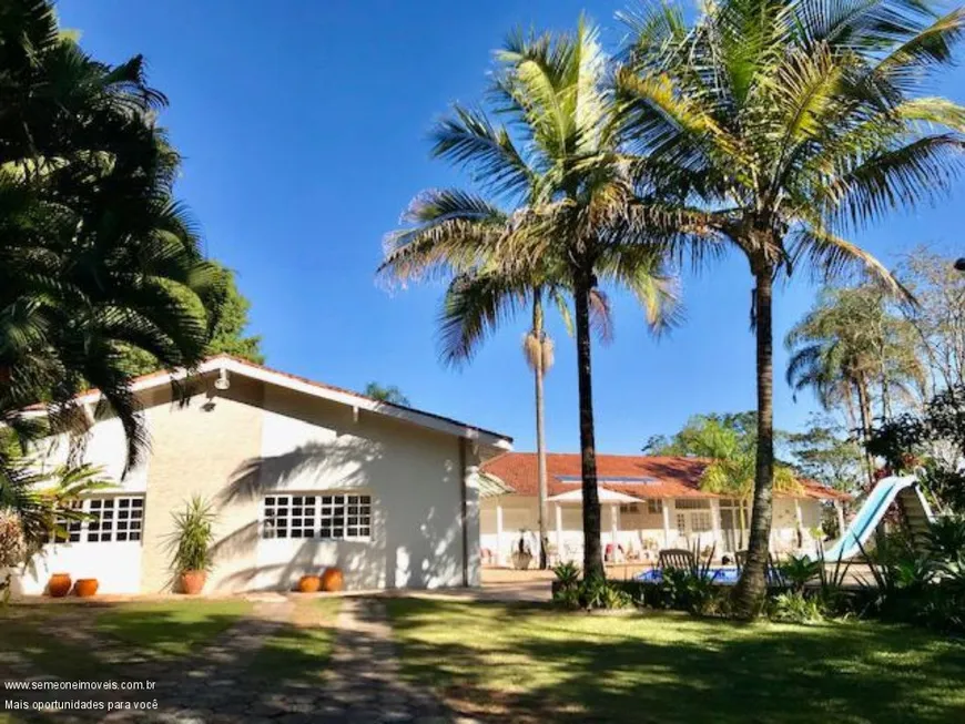 Foto 1 de Fazenda/Sítio com 4 Quartos à venda, 750m² em Jardim Itália, Jundiaí