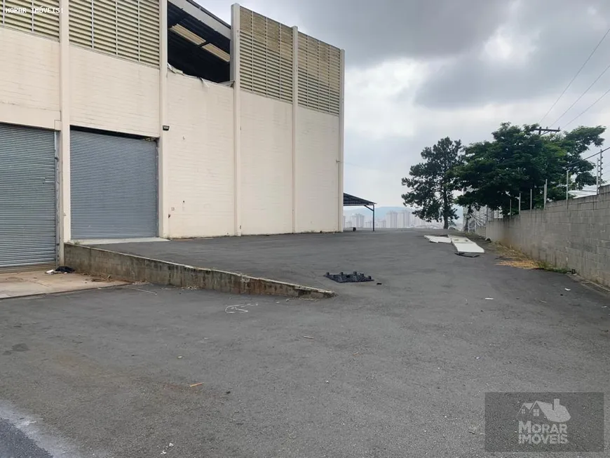 Foto 1 de Galpão/Depósito/Armazém à venda, 1680m² em Jardim Santa Marta, Santana de Parnaíba