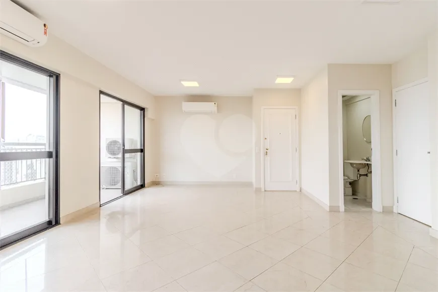 Foto 1 de Apartamento com 3 Quartos à venda, 164m² em Vila Mariana, São Paulo