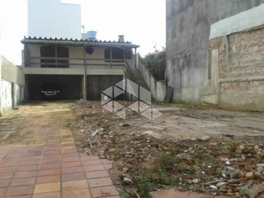 Foto 1 de Lote/Terreno à venda, 300m² em Passo da Areia, Porto Alegre