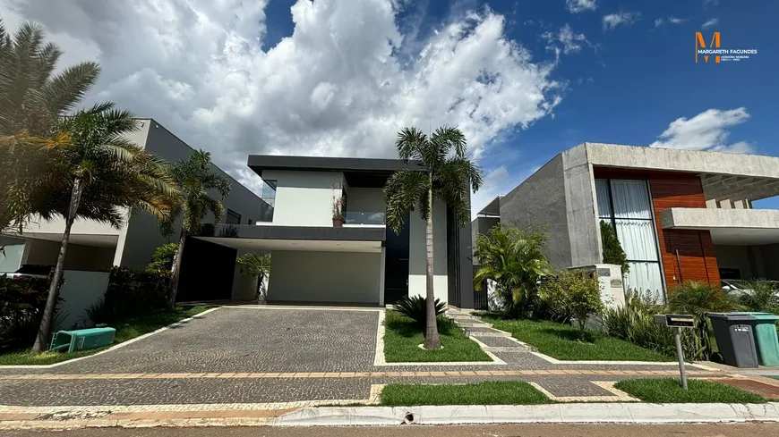 Foto 1 de Casa de Condomínio com 3 Quartos para alugar, 406m² em Residencial Goiânia Golfe Clube, Goiânia