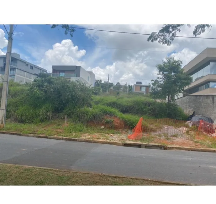 Foto 1 de à venda, 375m² em Chácara Cotia, Contagem