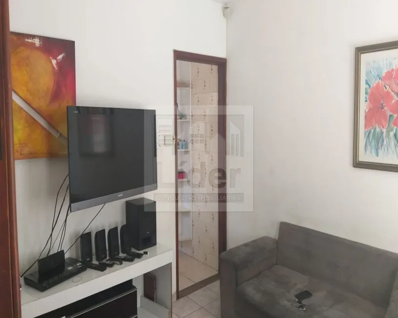 Foto 1 de Casa com 2 Quartos à venda, 100m² em Centro, Caçapava