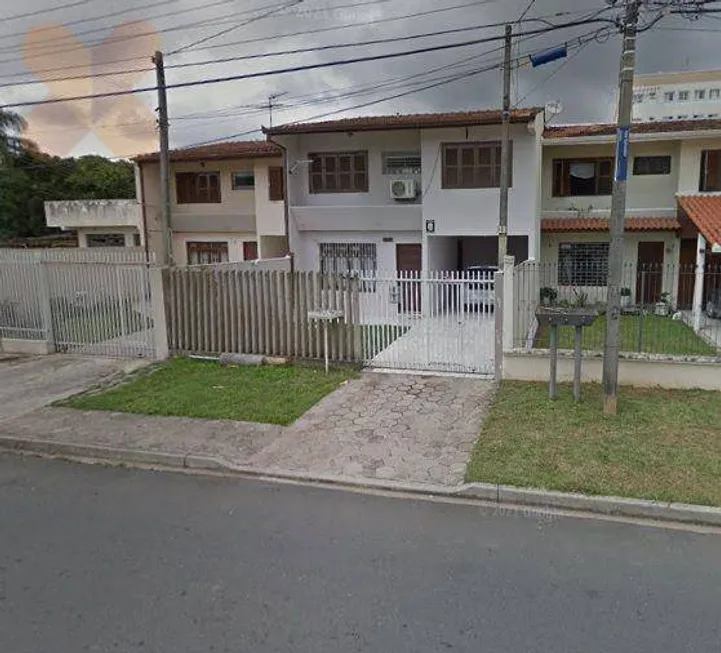 Foto 1 de Sobrado com 3 Quartos à venda, 127m² em Centro, Pinhais