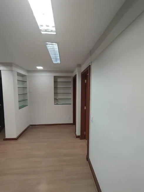 Foto 1 de Sala Comercial com 3 Quartos para alugar, 80m² em Centro, Rio de Janeiro