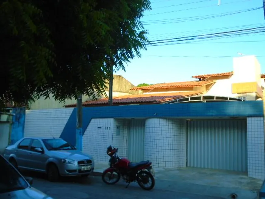 Foto 1 de Casa com 5 Quartos à venda, 286m² em Parque Manibura, Fortaleza