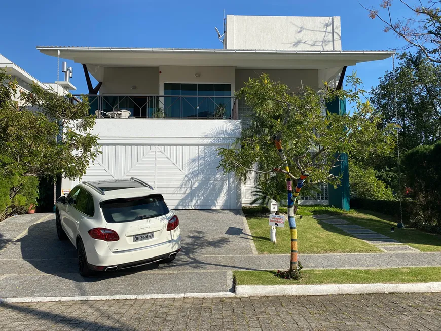 Foto 1 de Casa com 4 Quartos à venda, 400m² em Jurerê, Florianópolis