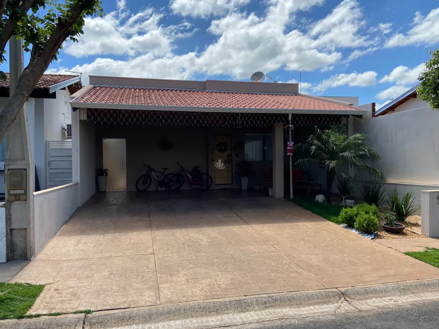 Foto 1 de Casa de Condomínio com 2 Quartos à venda, 146m² em Jardim Marialice, Araraquara