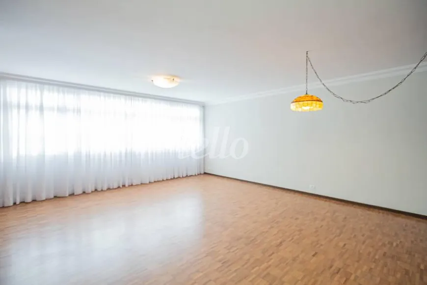 Foto 1 de Apartamento com 4 Quartos para alugar, 212m² em Jardins, São Paulo