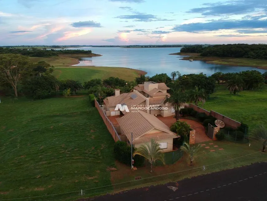 Foto 1 de Fazenda/Sítio com 4 Quartos à venda, 400m² em , Fronteira