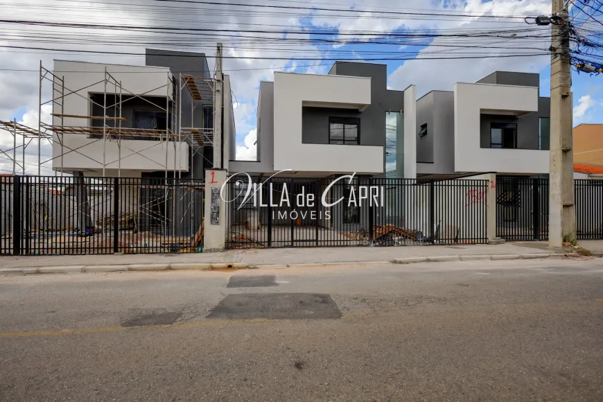 Foto 1 de Sobrado com 3 Quartos à venda, 122m² em Parque da Fonte, São José dos Pinhais