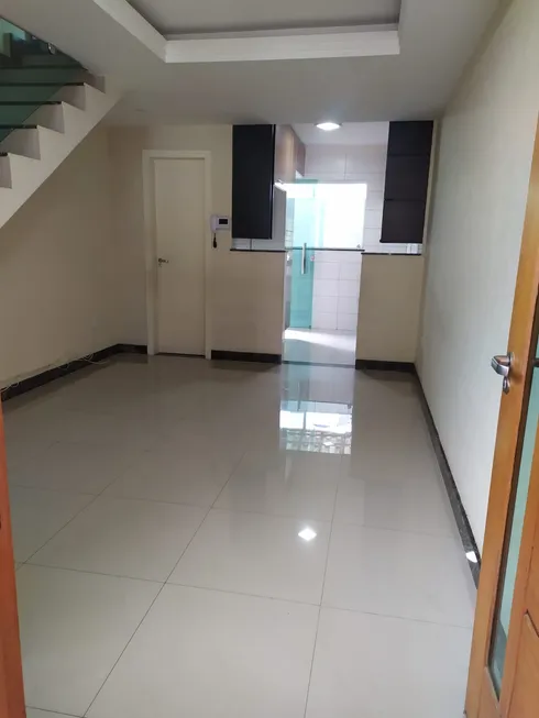 Foto 1 de Casa com 2 Quartos à venda, 85m² em Copacabana, Belo Horizonte