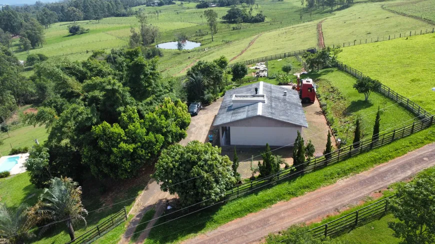 Foto 1 de Fazenda/Sítio com 3 Quartos à venda, 140m² em Floresta, Sapiranga