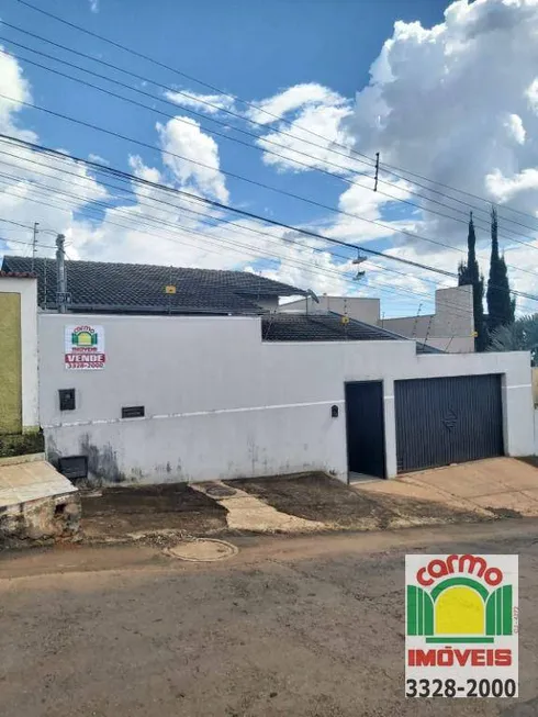 Foto 1 de Casa com 3 Quartos à venda, 151m² em Residencial Mônica Braga, Anápolis