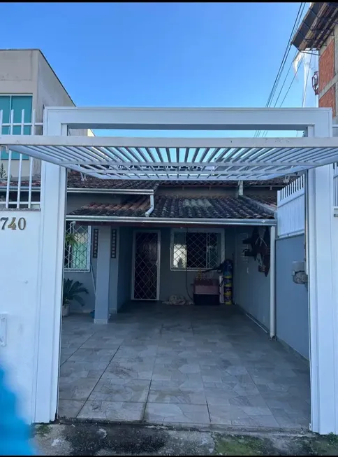 Foto 1 de Casa com 2 Quartos à venda, 76m² em Centro, Camboriú