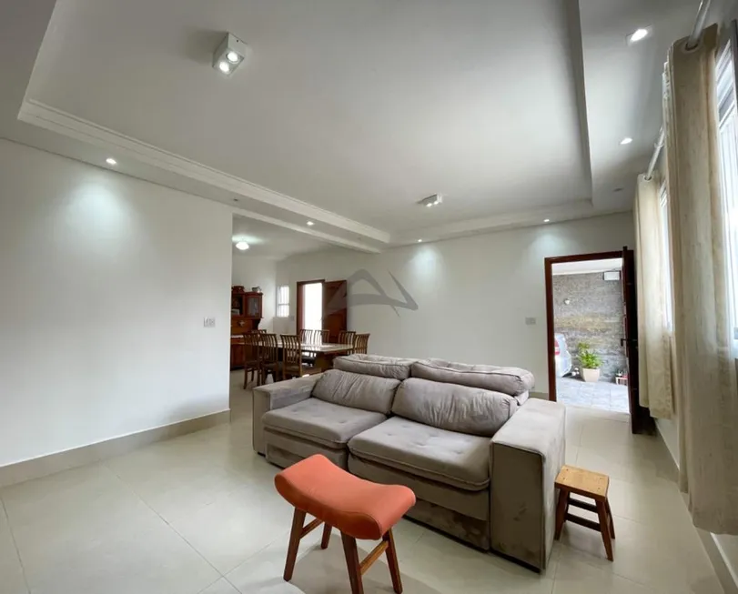 Foto 1 de Casa com 3 Quartos à venda, 256m² em Jardim Magnólia, Campinas