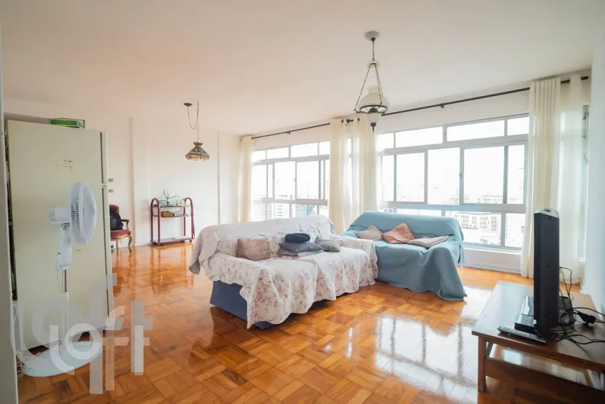 Foto 1 de Apartamento com 3 Quartos à venda, 135m² em Vila Mariana, São Paulo