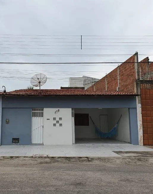 Foto 1 de Casa com 3 Quartos à venda, 250m² em Alto da Conceicao, Mossoró