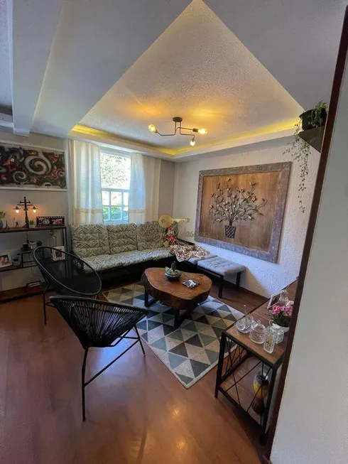 Foto 1 de Apartamento com 3 Quartos à venda, 85m² em Ermitage, Teresópolis