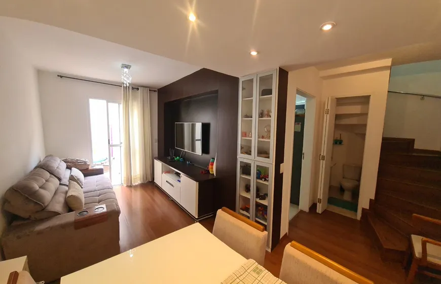 Foto 1 de Casa com 2 Quartos à venda, 78m² em Granja Viana, Cotia